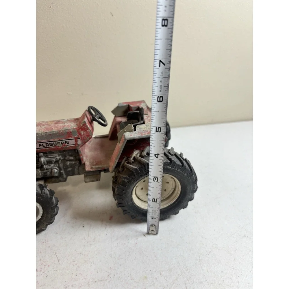 Massey‎ Ferguson 690 Toy Tractor 1/20 Scale Vintage Distressed